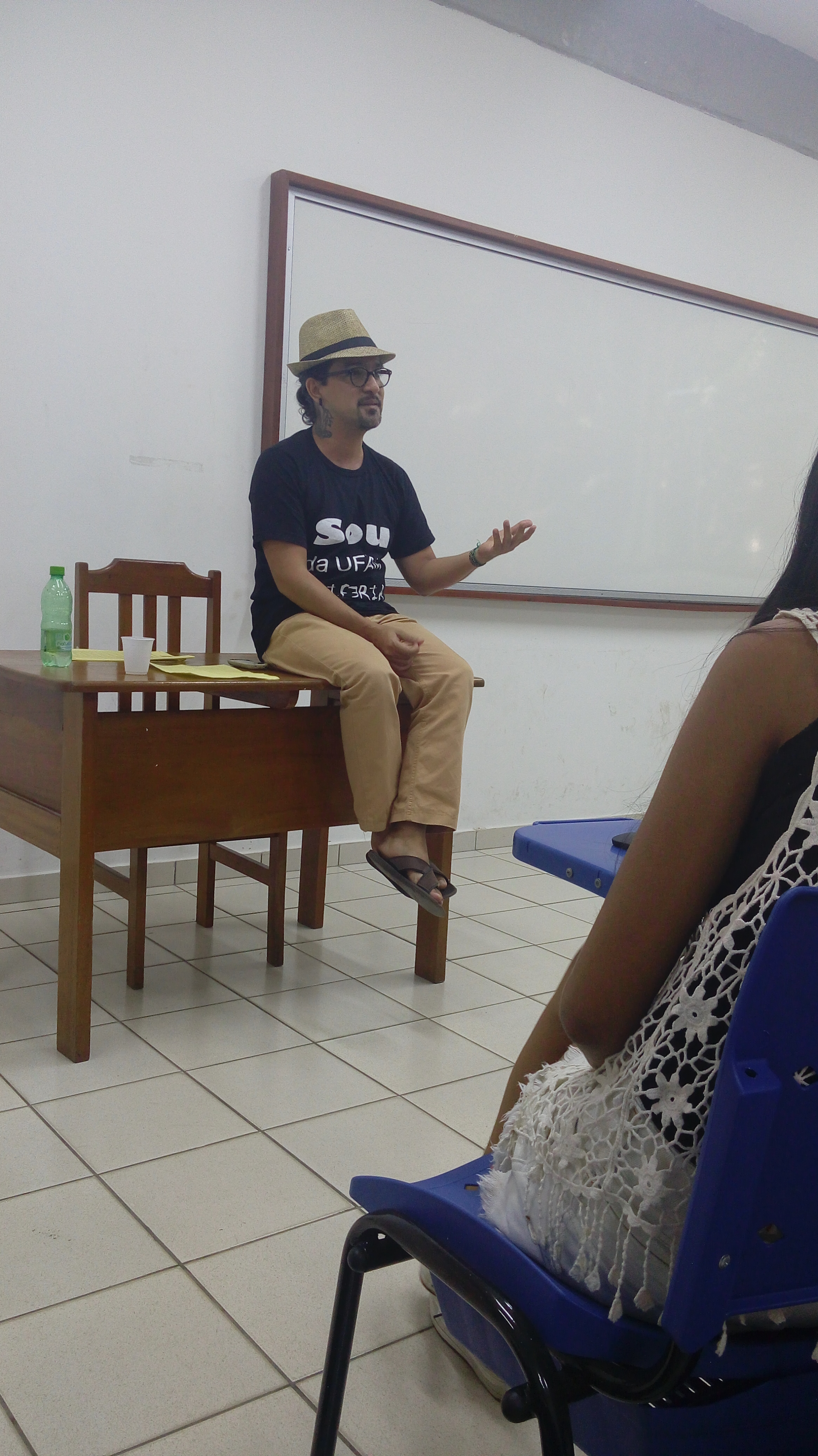 Explanação de motivos pró-greve realizado pelo prof. Dr. Welton Oda.